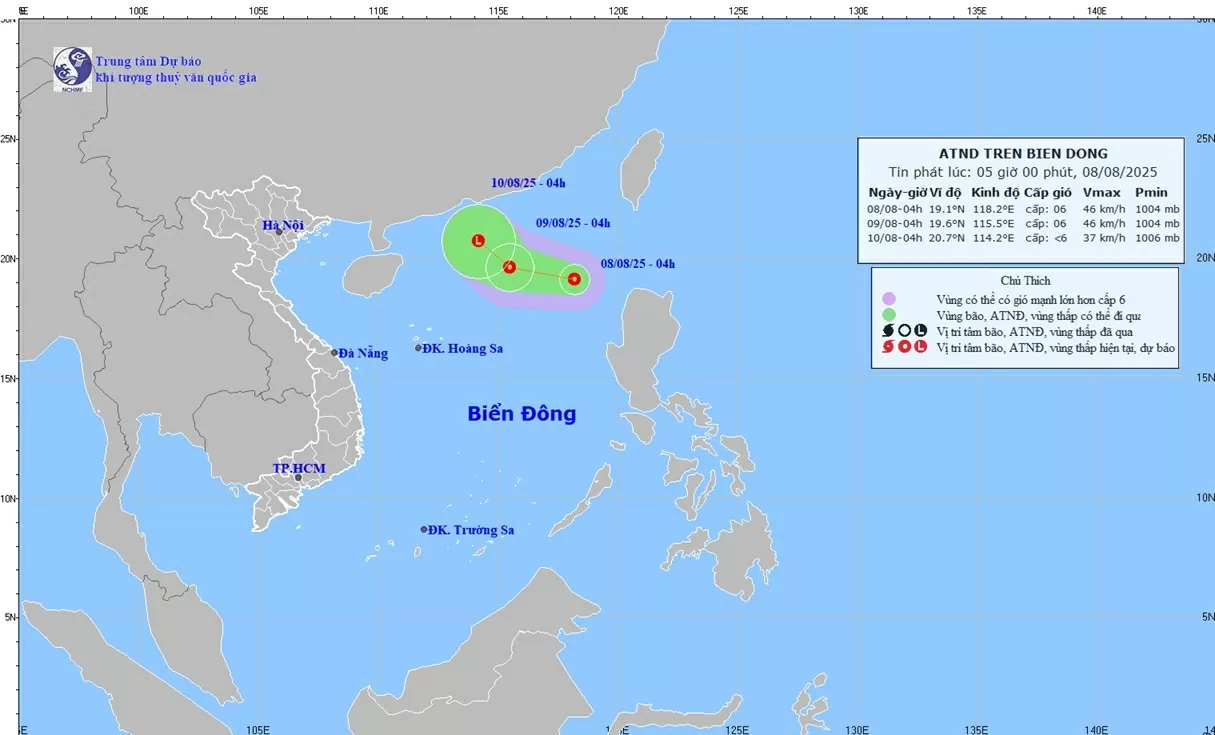 Áp thấp nhiệt đới trên vùng biển phía Đông khu vực Bắc Biển Đông, mưa giông mạnh, sóng cao 2-3m