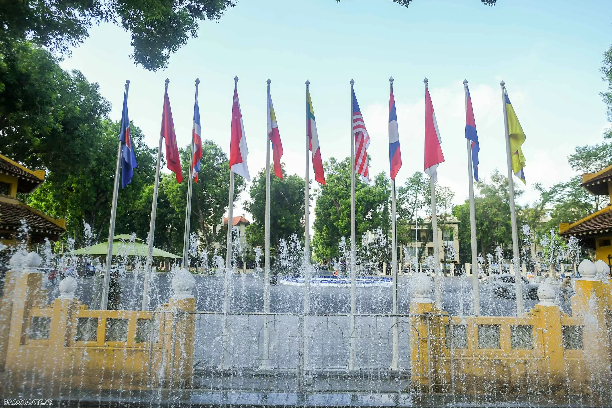 Lễ thượng cờ ASEAN kỷ niệm 58 năm thành lập ASEAN