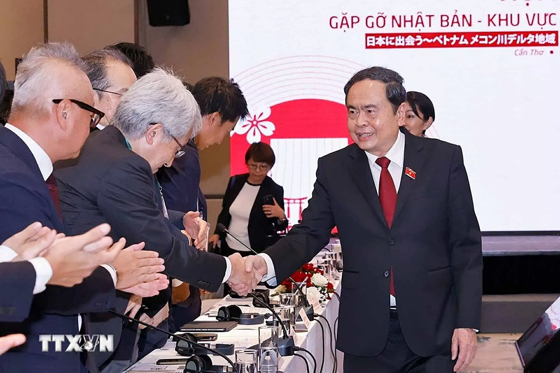 Gặp gỡ Nhật Bản - Khu vực Đồng bằng sông Cửu Long: Khai thác tốt xung lực, tiềm năng hợp tác địa phương giữa hai nước trong kỷ nguyên mới Gặp gỡ Nhật Bản - Khu vực Đồng bằng sông Cửu Long: Khai thác tốt xung lực, tiềm năng hợp tác địa phương giữa hai nước trong kỷ nguyên mới