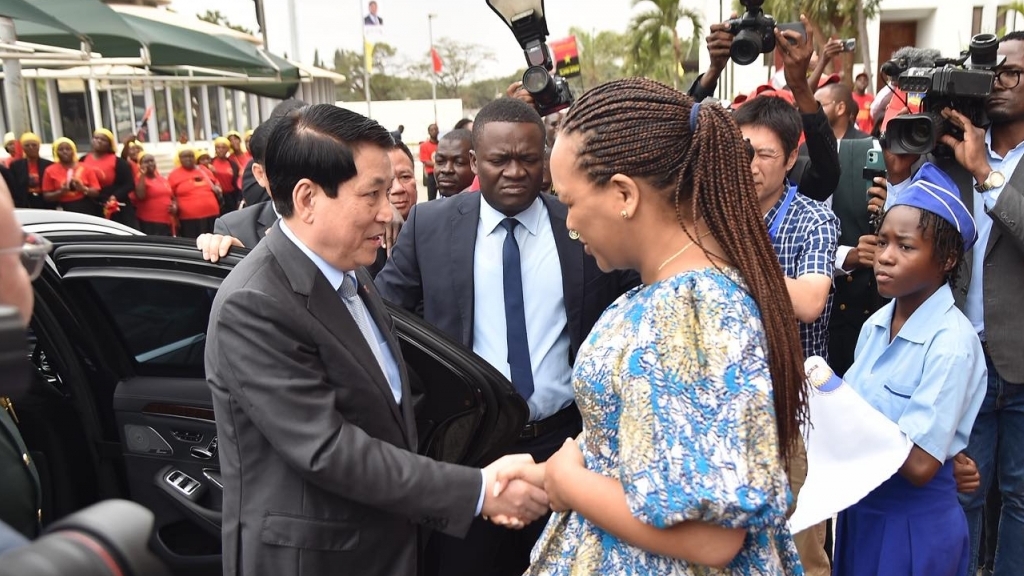 Củng cố tin cậy, gắn bó giữa hai Đảng cầm quyền, tạo tiền đề thúc đẩy hơn nữa hợp tác hữu nghị Việt Nam-Angola