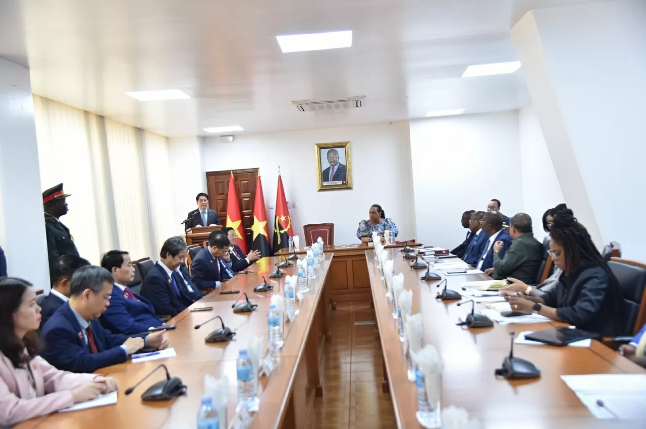 CTN Thăm Trụ sở Đảng MPLA và làm việc với Lãnh đạo Đảng Củng cố tin cậy, gắn bó giữa hai Đảng cầm quyền, tạo tiền đề thúc đẩy hơn nữa hợp tác hữu nghị Việt Nam-Angola