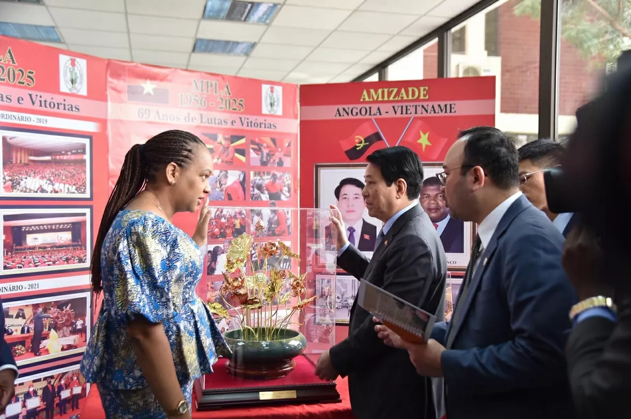 CTN Thăm Trụ sở Đảng MPLA và làm việc với Lãnh đạo Đảng Củng cố tin cậy, gắn bó giữa hai Đảng cầm quyền, tạo tiền đề thúc đẩy hơn nữa hợp tác hữu nghị Việt Nam-Angola