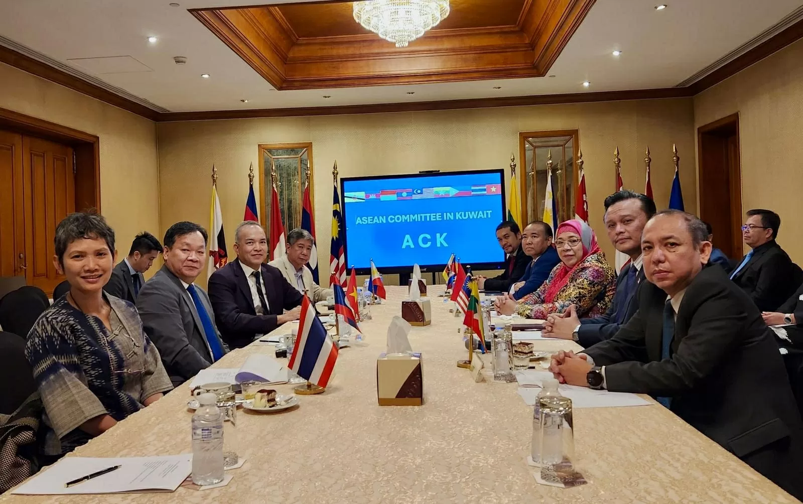 Ủy ban ASEAN tại Kuwait kỷ niệm 58 năm ngày thành lập Hiệp hội Ủy ban ASEAN tại Kuwait kỷ niệm 58 năm ngày thành lập Hiệp hội