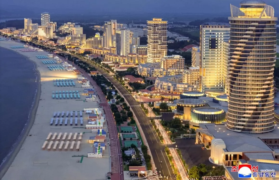 Khu nghỉ dưỡng biển tại Khu du lịch ven biển Wonsan-Kalma của Triều Tiên, khai trương ngày 24/6/2025