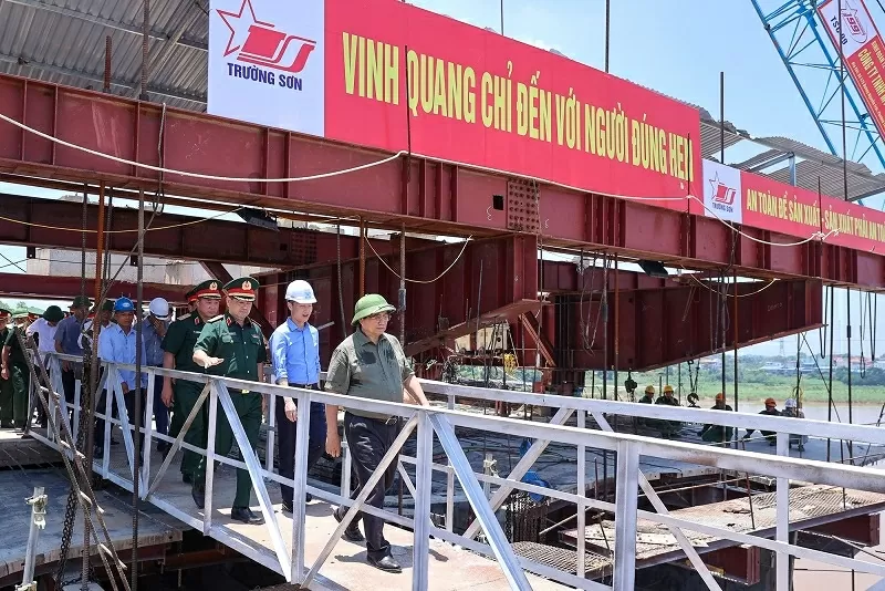 Thủ tướng kiểm tra, thúc đẩy triển khai các dự án hạ tầng trên địa bàn Phú Thọ Thủ tướng kiểm tra, thúc đẩy triển khai các dự án hạ tầng trên địa bàn Phú Thọ