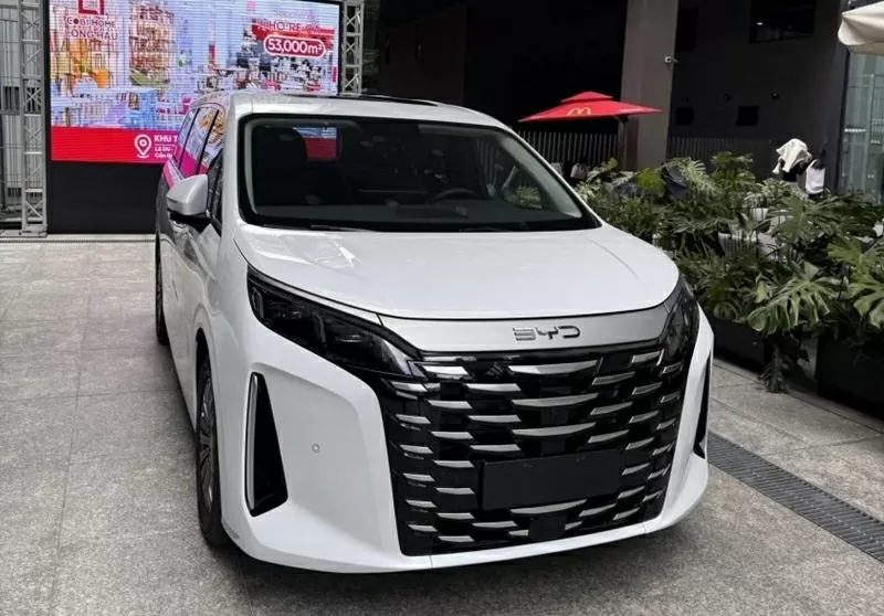 BYD M9 dự kiến ra mắt tại Việt Nam vào tháng 9 hoặc tháng 10/2025. BYD M9 dự kiến ra mắt tại Việt Nam vào tháng 9 hoặc tháng 10/2025.