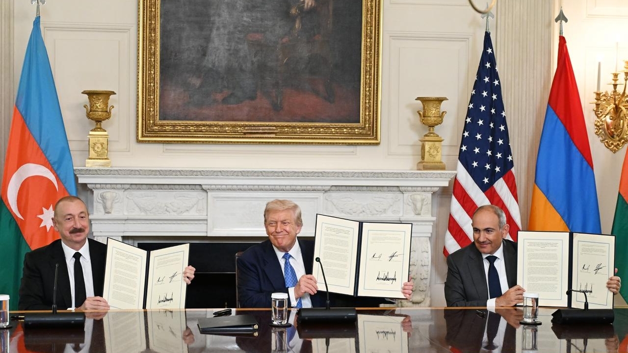 eu anh va iran hoan nghenh thoa thuan hoa binh armenia azerbaijan