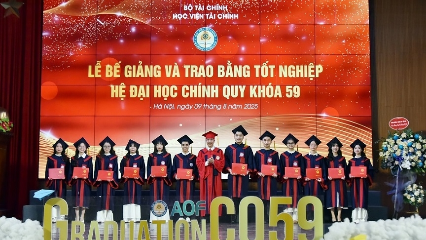 Truyền cảm hứng xây dựng nền tài chính hiện đại, đóng góp cho phát triển kinh tế - xã hội của đất nước