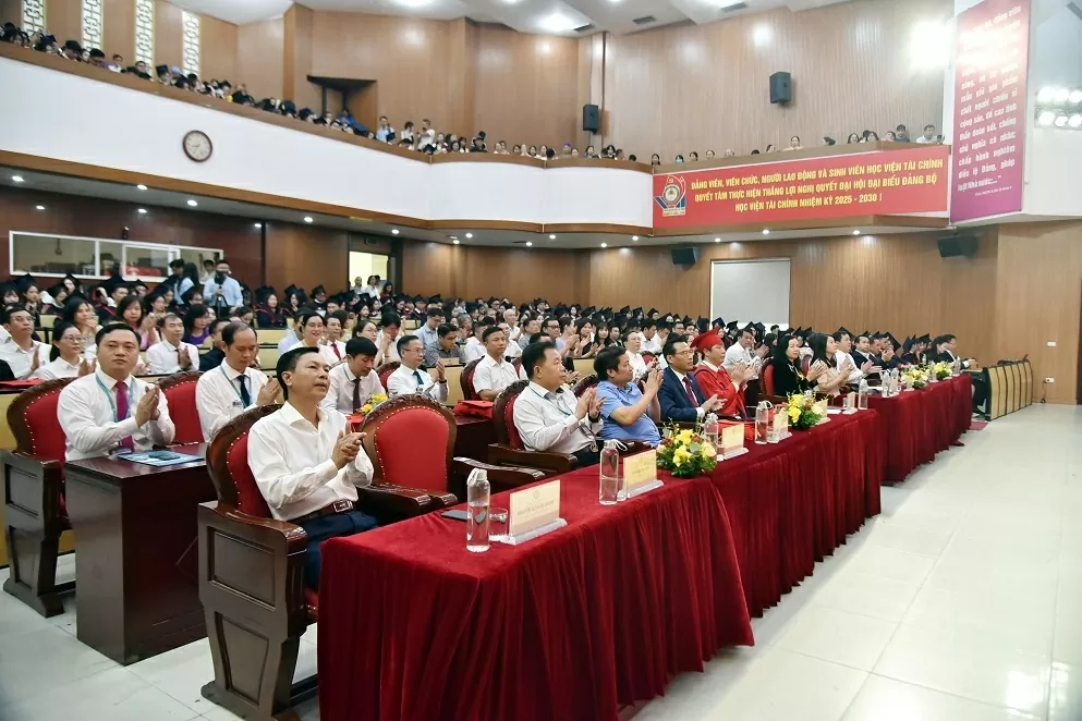 Truyền cảm hứng xây dựng nền tài chính hiện đại, đóng góp cho phát triển kinh tế xã hội của đất nước Truyền cảm hứng xây dựng nền tài chính hiện đại, đóng góp cho phát triển kinh tế xã hội của đất nước