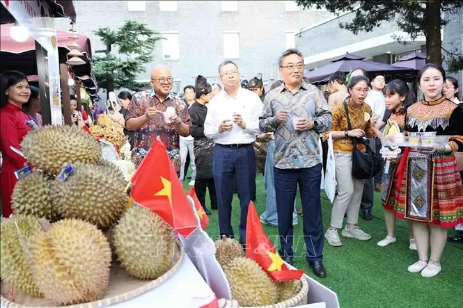 Sầu riêng Việt Nam ghi dấu ấn tại Lễ hội sầu riêng ASEAN-Trung Quốc