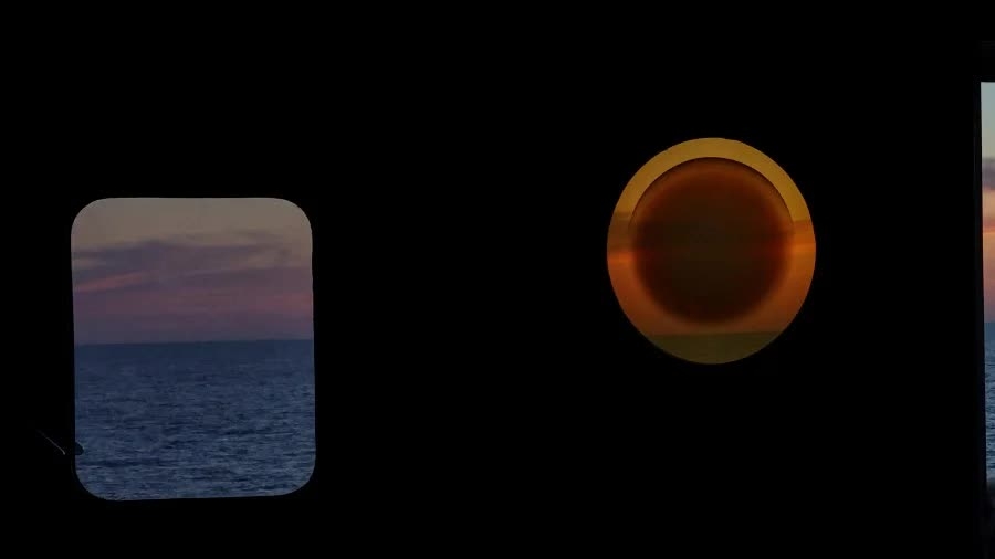 Pháp: Giải cứu nhóm người di cư mắc kẹt trong xe tải đông lạnh