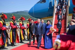 Tổng Bí thư Tô Lâm và Phu nhân đến Seoul, bắt đầu chuyến thăm cấp Nhà nước Hàn Quốc