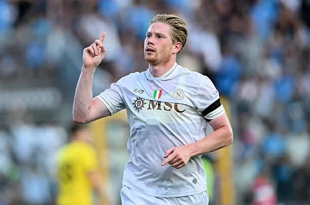 Lập cú đúp, De Bruyne thể hiện đẳng cấp tại Napoli