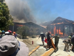 Hà Tĩnh: Vụ hoả hoạn làm cháy 5 ngôi nhà gỗ có thể do chập điện