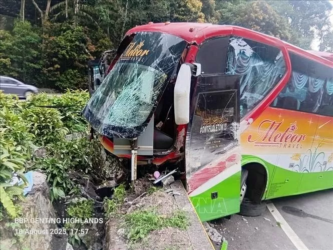Thông tin về vụ xe buýt chở du khách Việt Nam gặp nạn tại Malaysia