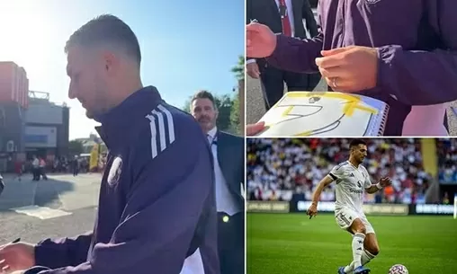 Hậu vệ Man Utd từ chối ký tặng người hâm mộ