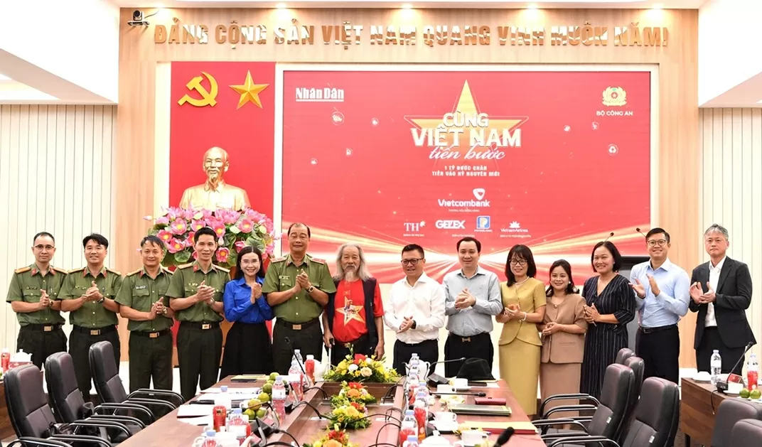 Cùng Việt Nam tiến bước Vietcombank lan tỏa thông điệp 1 tỷ bước xanh