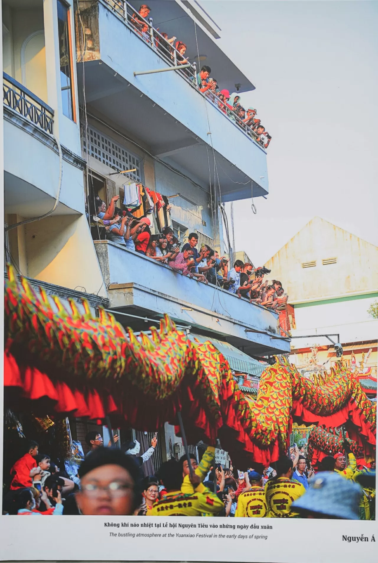 Chiêm ngưỡng sách ảnh sách ảnh “50 năm sức mạnh Việt Nam” và “Thành phố hòa bình Chiêm ngưỡng sách ảnh sách ảnh “50 năm sức mạnh Việt Nam” và “Thành phố hòa bình