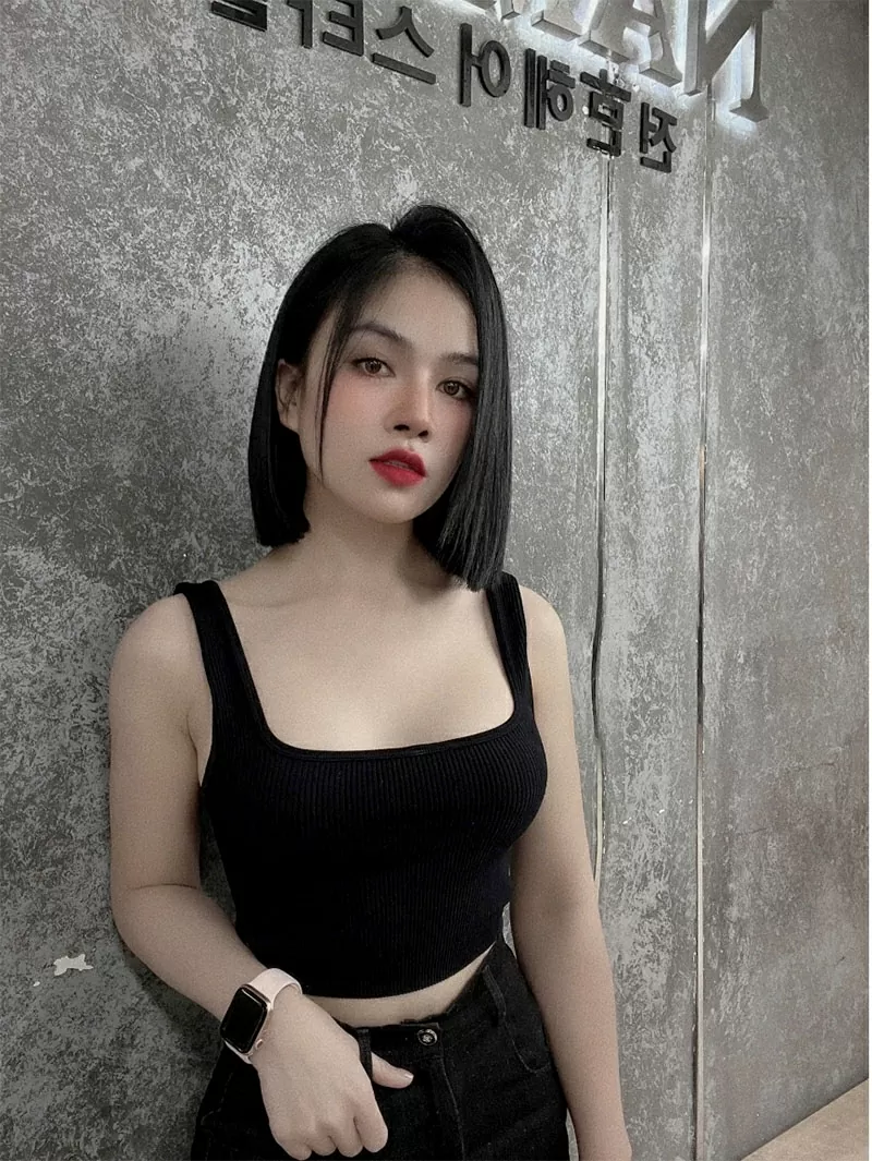 Chân dung TikToker Hoàng Hằng