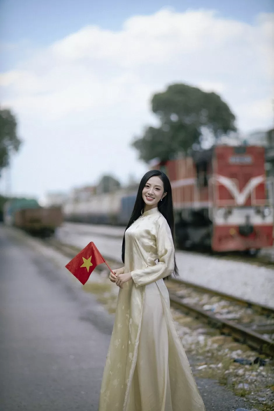 Top 3 Hoa hậu Việt Nam 2024 tham gia dự án áo dài, thể hiện tình cảm quân dân bền chặt Top 3 Hoa hậu Việt Nam 2024 tham gia dự án áo dài, thể hiện tình cảm quân dân bền chặt