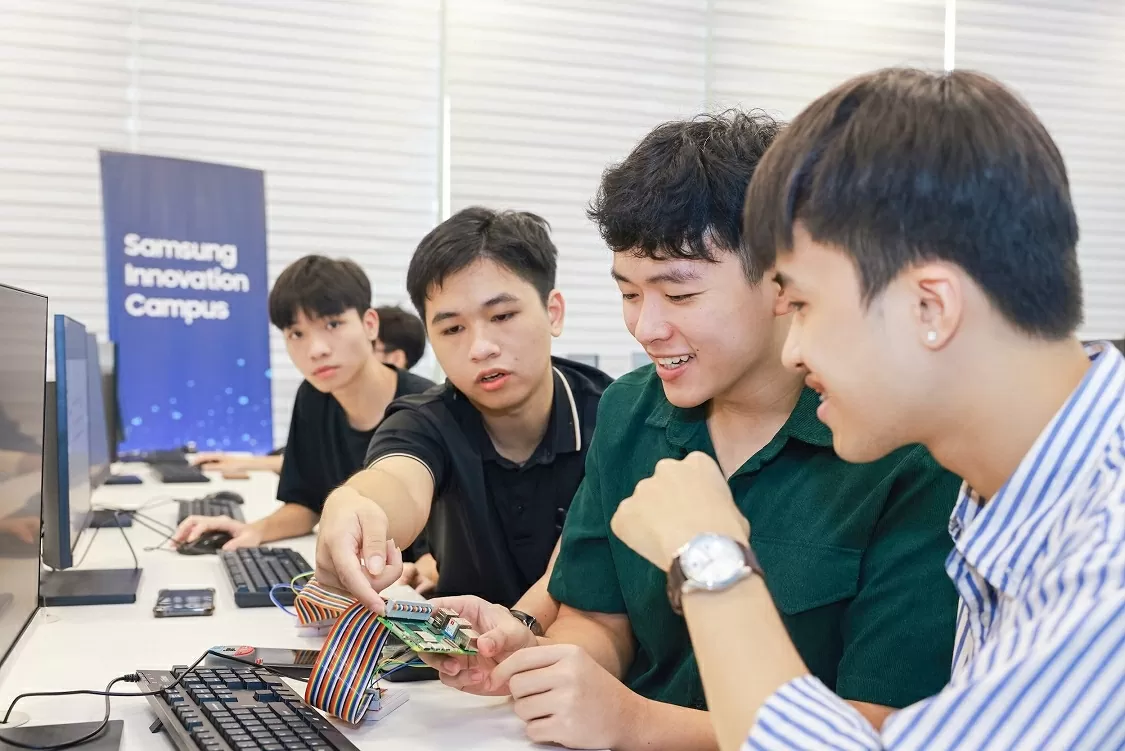 Samsung hỗ trợ Việt Nam hiện thực hóa mục tiêu đào tạo 50.000 kỹ sư ngành bán dẫn đến năm 2030