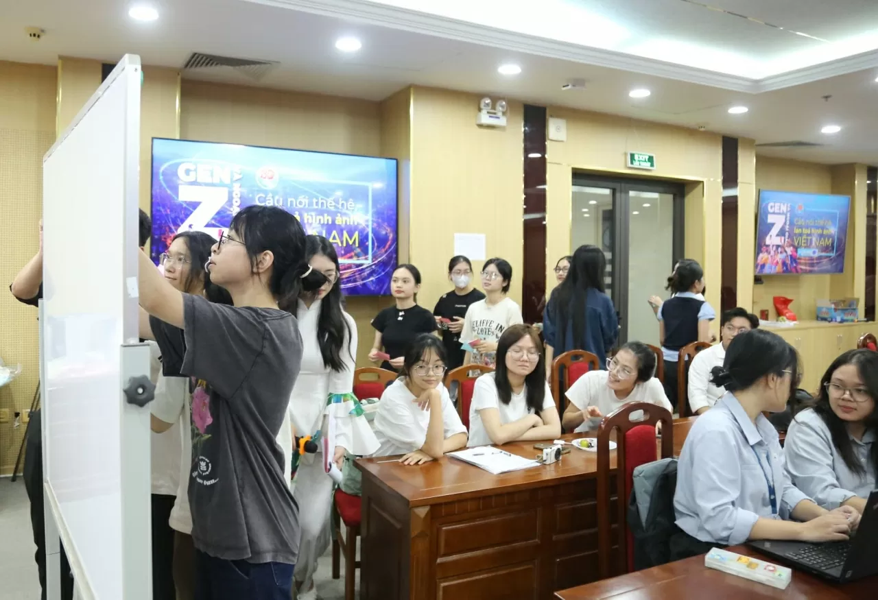 Ngoại giao phiên bản Gen Z: Đưa bản sắc Việt Nam ra biển lớn Ngoại giao phiên bản Gen Z: Đưa bản sắc Việt Nam ra biển lớn