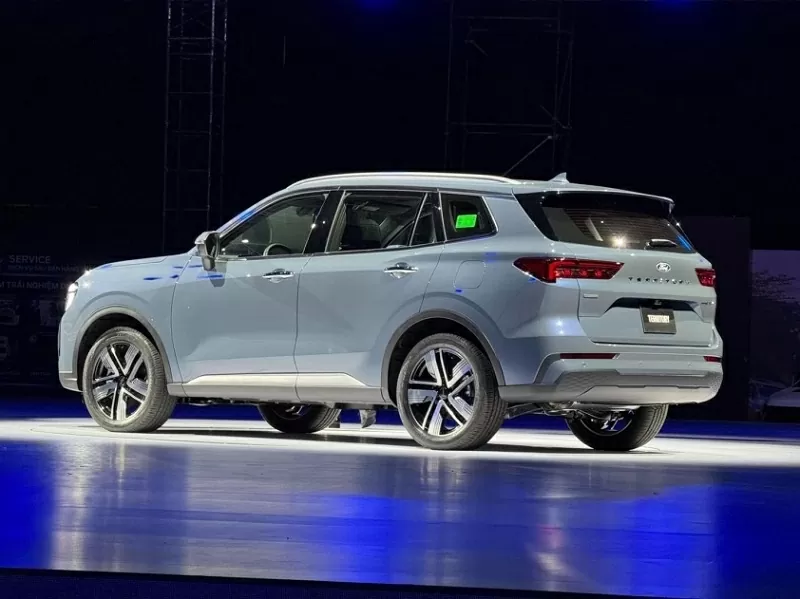 Cận cảnh Ford Territory 2025 vừa ra mắt tại Việt Nam, giá từ 762 triệu đồng