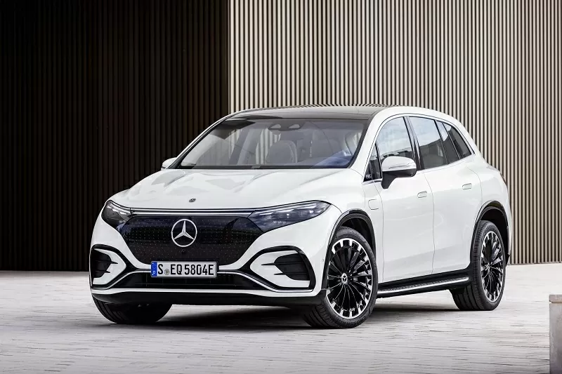 Cập nhật bảng giá xe hãng Mercedes mới nhất tháng 8/2025