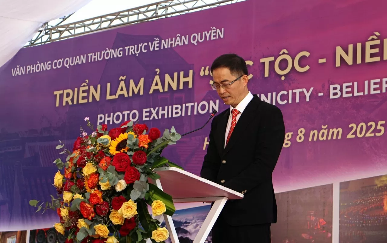 Thông điệp về tinh thần nhân văn, đoàn kết và hội nhập qua triển lãm ảnh Sắc tộc - Niềm tin và Di sản