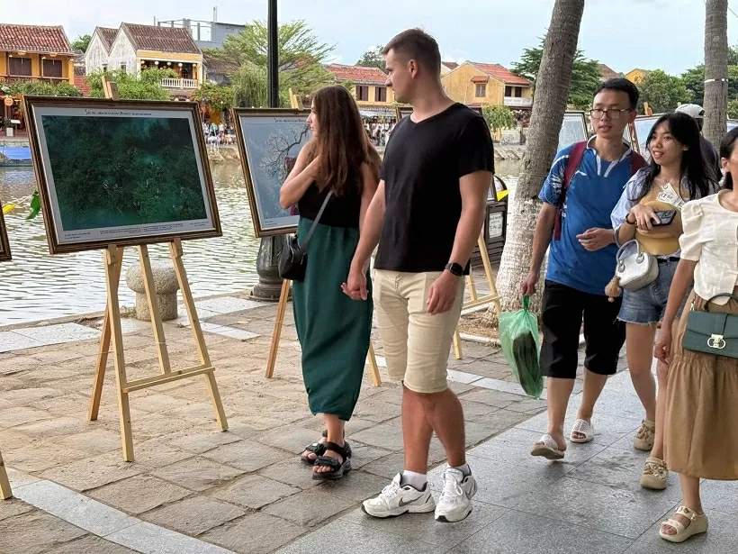 Thông điệp về tinh thần nhân văn, đoàn kết và hội nhập qua triển lãm ảnh Sắc tộc - Niềm tin và Di sản Thông điệp về tinh thần nhân văn, đoàn kết và hội nhập qua triển lãm ảnh Sắc tộc - Niềm tin và Di sản