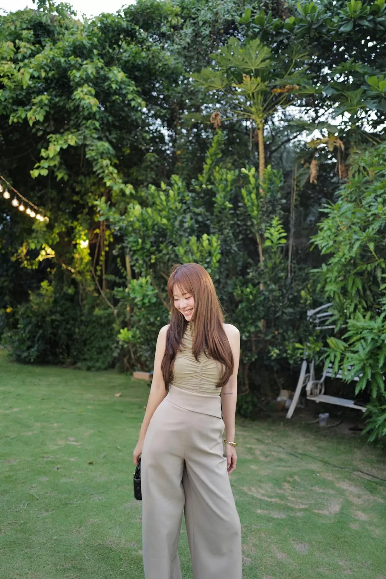 Diễn viên Khả Ngân đăng ảnh cực ngầu