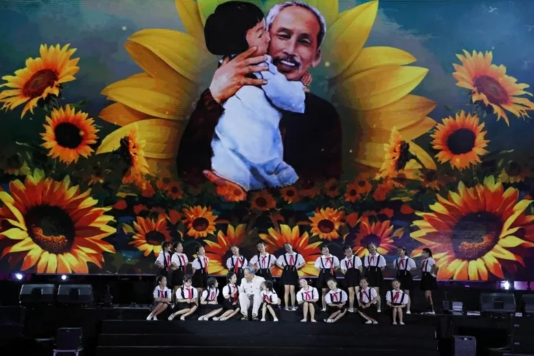 Hà Nội - Từ mùa Thu lịch sử năm 1945 Hà Nội - Từ mùa Thu lịch sử năm 1945