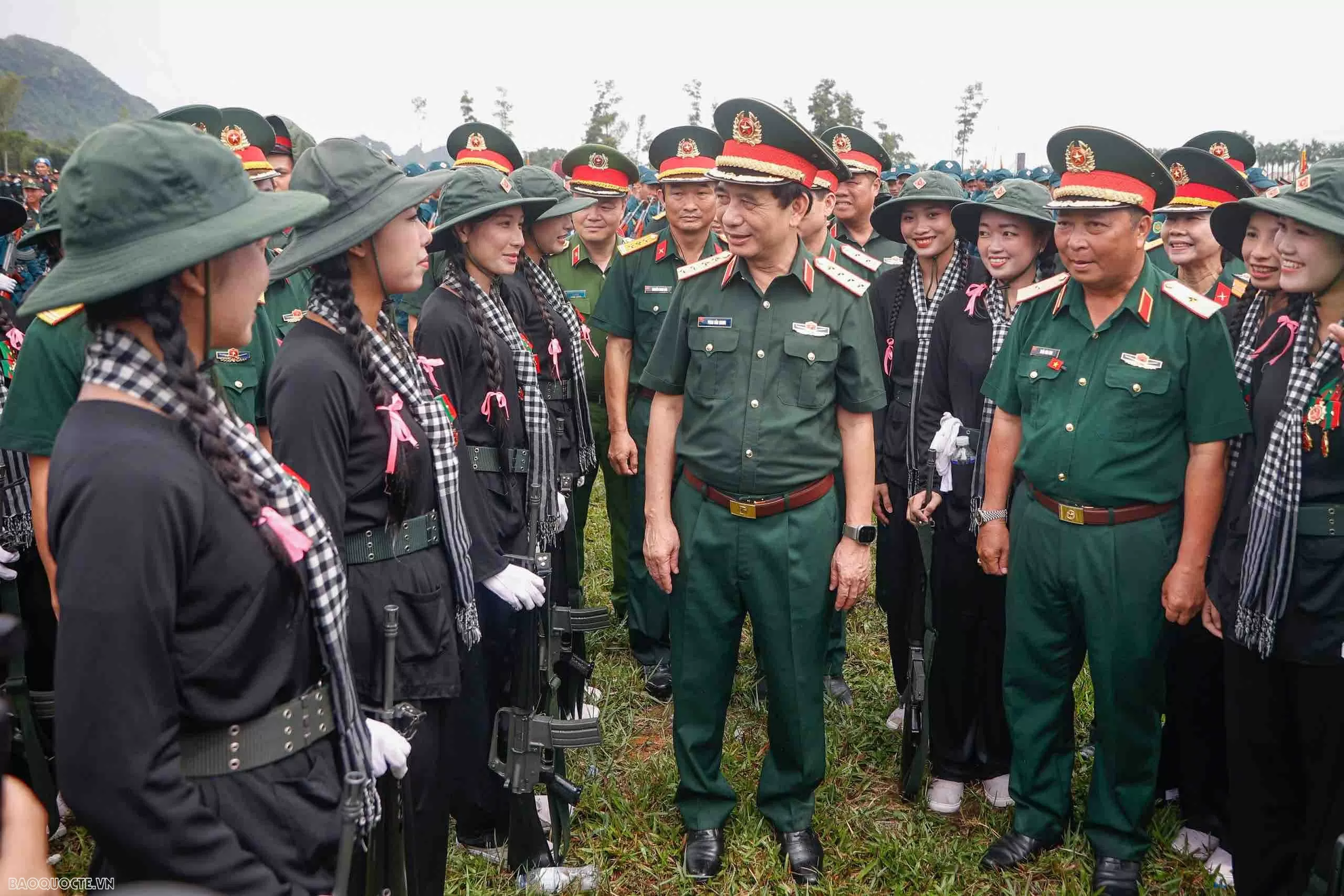 Hơn 16.000 nghìn chiến sĩ luyện tập diễu binh dưới mưa
