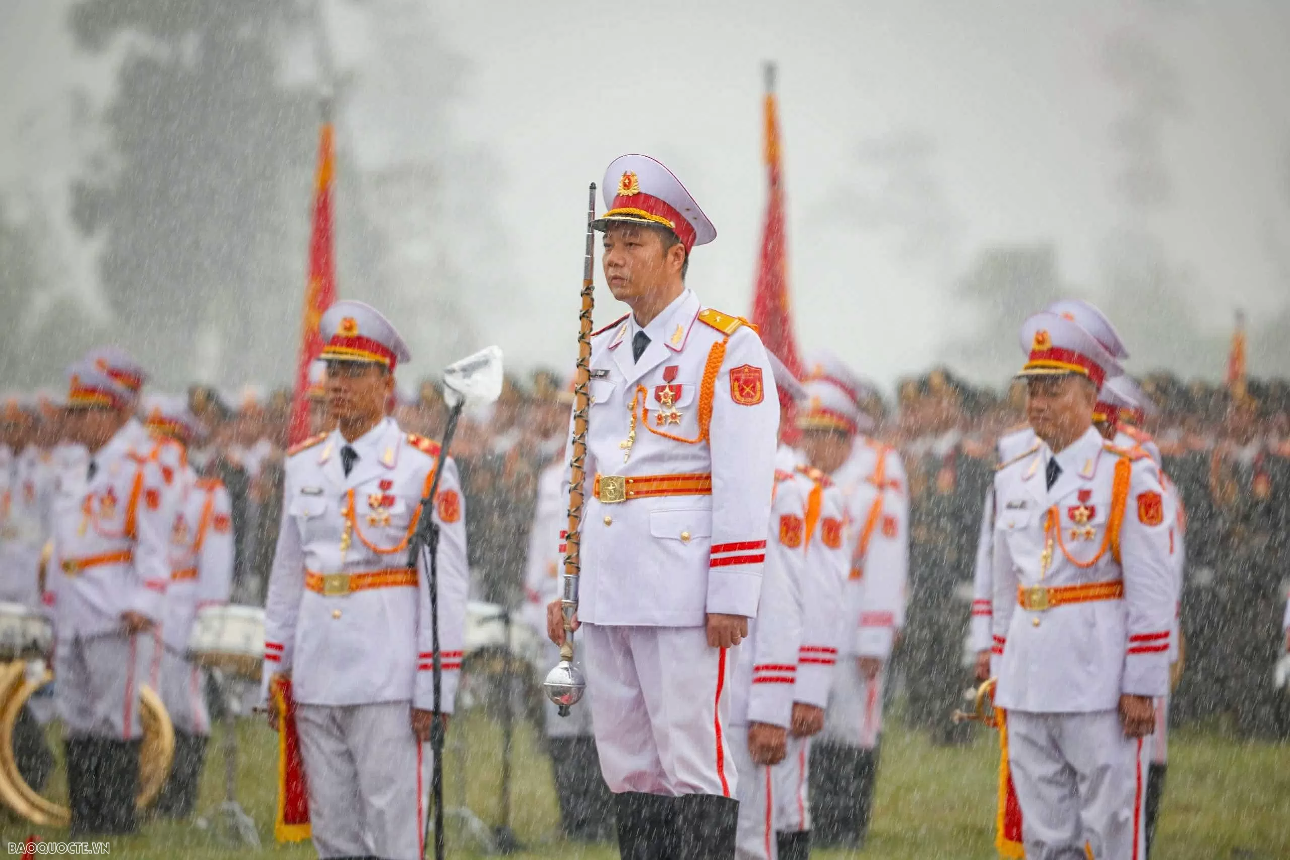 Hơn 16.000 nghìn chiến sĩ luyện tập diễu binh dưới mưa