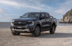Top 10 xe ô tô động cơ đốt trong bán chạy nhất tháng 7/2025: Ford Ranger bức tốc mạnh mẽ