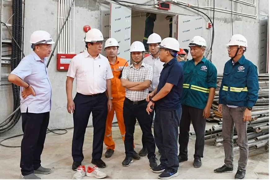 Hai tổ máy số 1 và 2 dự án nhà máy thuỷ điện Hoà Bình mở rộng tích cực hoàn thành lắp đặt vì an ninh năng lượng quốc gia Hai tổ máy số 1 và 2 dự án nhà máy thuỷ điện Hoà Bình mở rộng tích cực hoàn thành lắp đặt vì an ninh năng lượng quốc gia