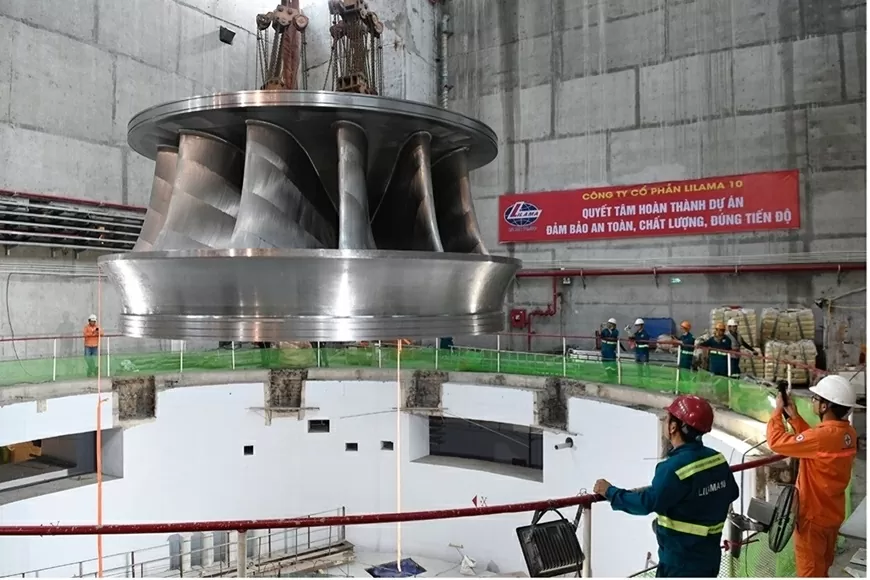 Hai tổ máy số 1 và 2 dự án nhà máy thuỷ điện Hoà Bình mở rộng tích cực hoàn thành lắp đặt vì an ninh năng lượng quốc gia