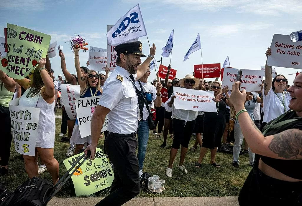 Canada tìm cách chấm dứt đình công trong ngành hàng không