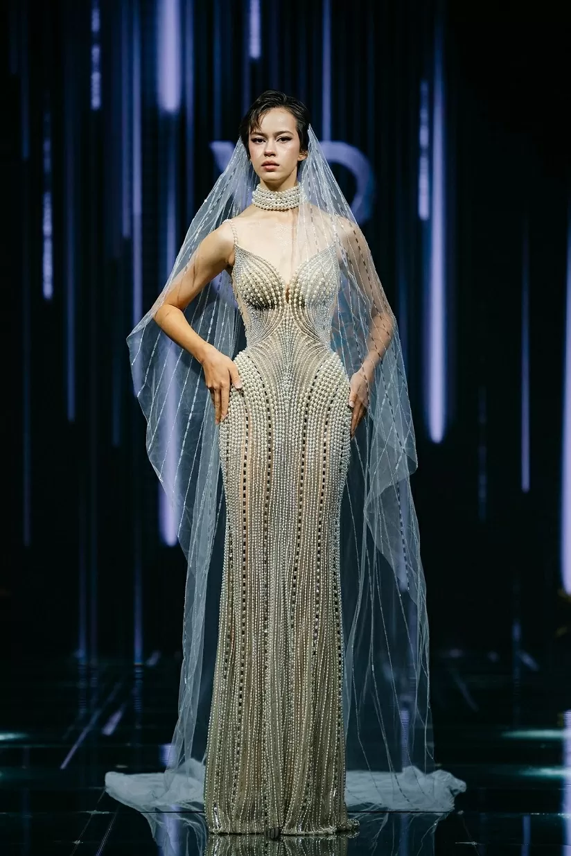 Hoa hậu Kỳ Duyên trình diễn thời trang cưới phong cách thanh lịch, lãng mạn