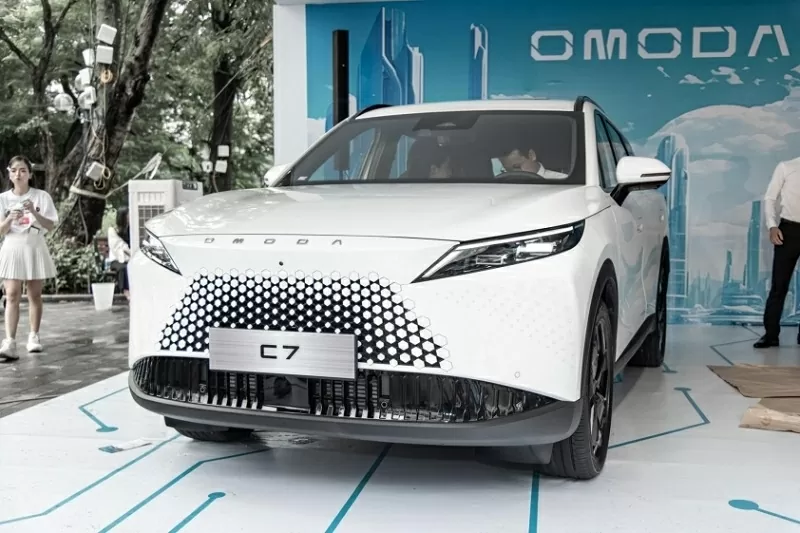 Omoda C7 dự kiến sẽ được mở bán vào cuối năm nay. Omoda C7 dự kiến sẽ được mở bán vào cuối năm nay.