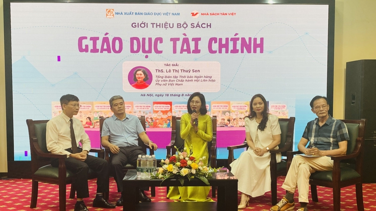 Sách 'Giáo dục tài chính': Thay đổi nhận thức, hành vi và thói quen sử dụng dịch vụ tài chính cho học sinh