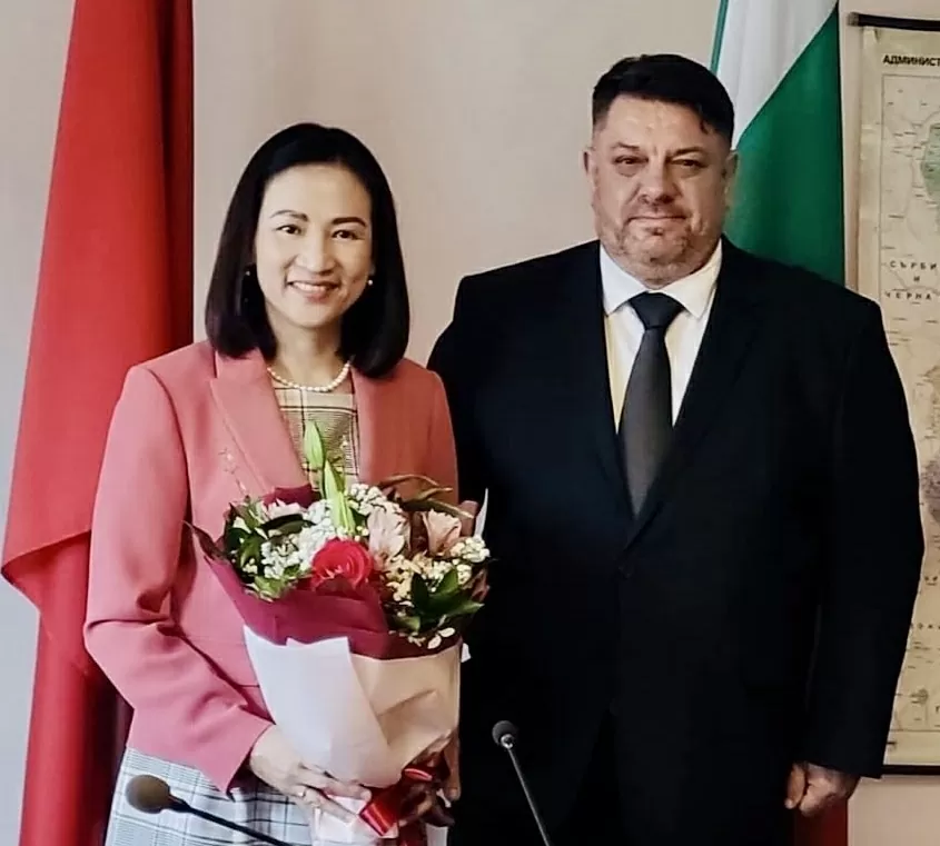 Lãnh đạo Bulgaria ủng hộ hợp tác với Việt Nam thông qua kênh đảng và trong các lĩnh vực môi trường, thể thao, thanh niên Lãnh đạo Bulgaria ủng hộ hợp tác với Việt Nam thông qua kênh đảng và trong các lĩnh vực môi trường, thể thao, thanh niên