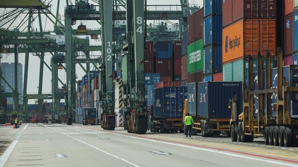 Thuế quan của Tổng thống Trump có hiệu lực, một quốc gia Đông Nam Á chớm 'cảm lạnh'