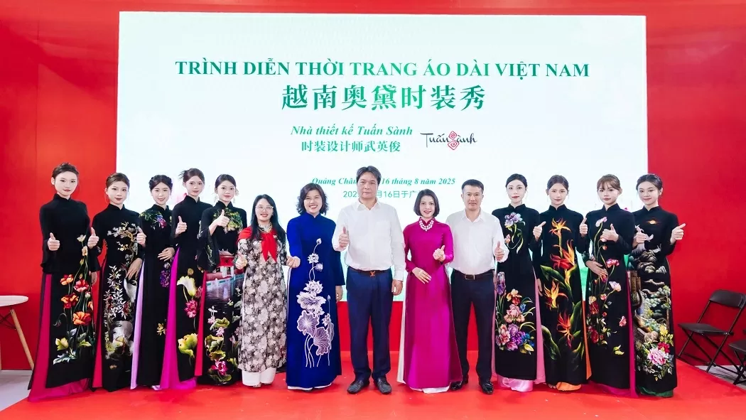 Không gian văn hóa Việt Nam gây ấn tượng sâu sắc ở Lễ hội sách quốc tế tại Quảng Đông, Trung Quốc