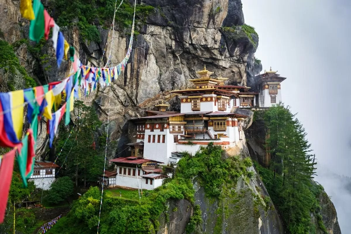 9 nơi phải ghé thăm khi đến quốc gia hạnh phúc Bhutan