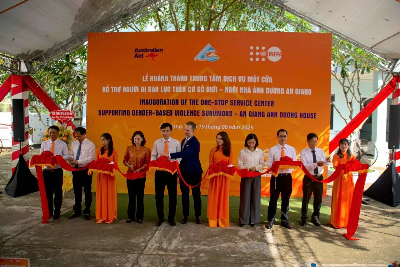 An Giang khai trương Ngôi nhà Ánh dương hỗ trợ người bị bạo lực trên cơ sở giới An Giang khai trương Ngôi nhà Ánh dương hỗ trợ người bị bạo lực trên cơ sở giới