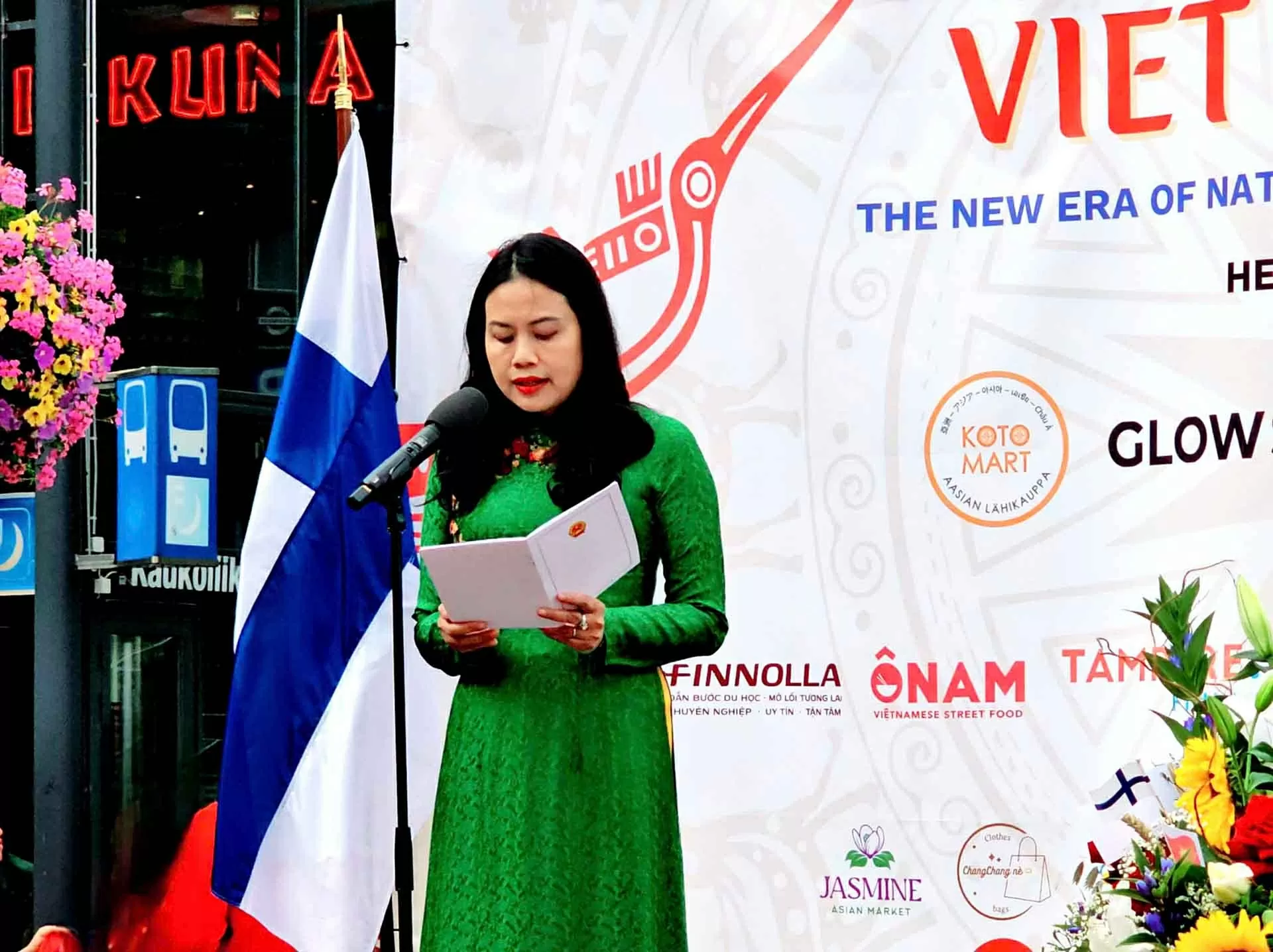 Ngày Việt Nam 2025 lần đầu tiên tại Phần Lan: Nhịp cầu thắt chặt tình hữu nghị giữa hai nước Ngày Việt Nam 2025 lần đầu tiên tại Phần Lan: Nhịp cầu thắt chặt tình hữu nghị giữa hai nước