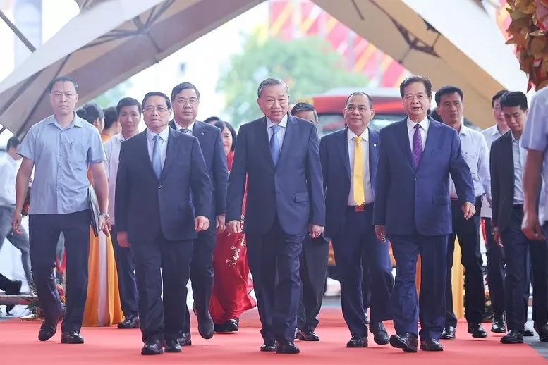 Khởi công 250 công trình trọng điểm: Kết quả của sự chung sức đồng lòng và khát vọng phát triển mạnh mẽ Khởi công 250 công trình trọng điểm: Kết quả của sự chung sức đồng lòng và khát vọng phát triển mạnh mẽ