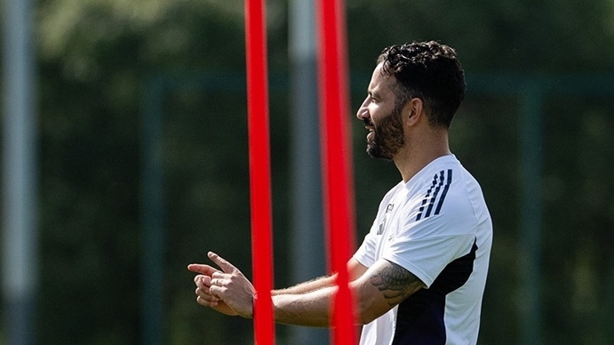 Vòng 1 Ngoại hạng Anh: Đã thấy tia hy vọng ở sân Old Trafford