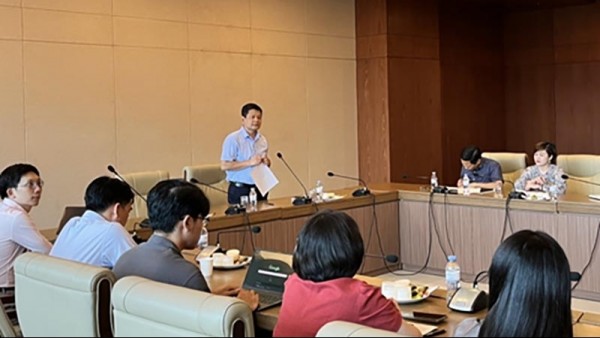 Chi bộ Vụ châu Âu - Bộ Ngoại giao tổ chức sinh hoạt chuyên đề 